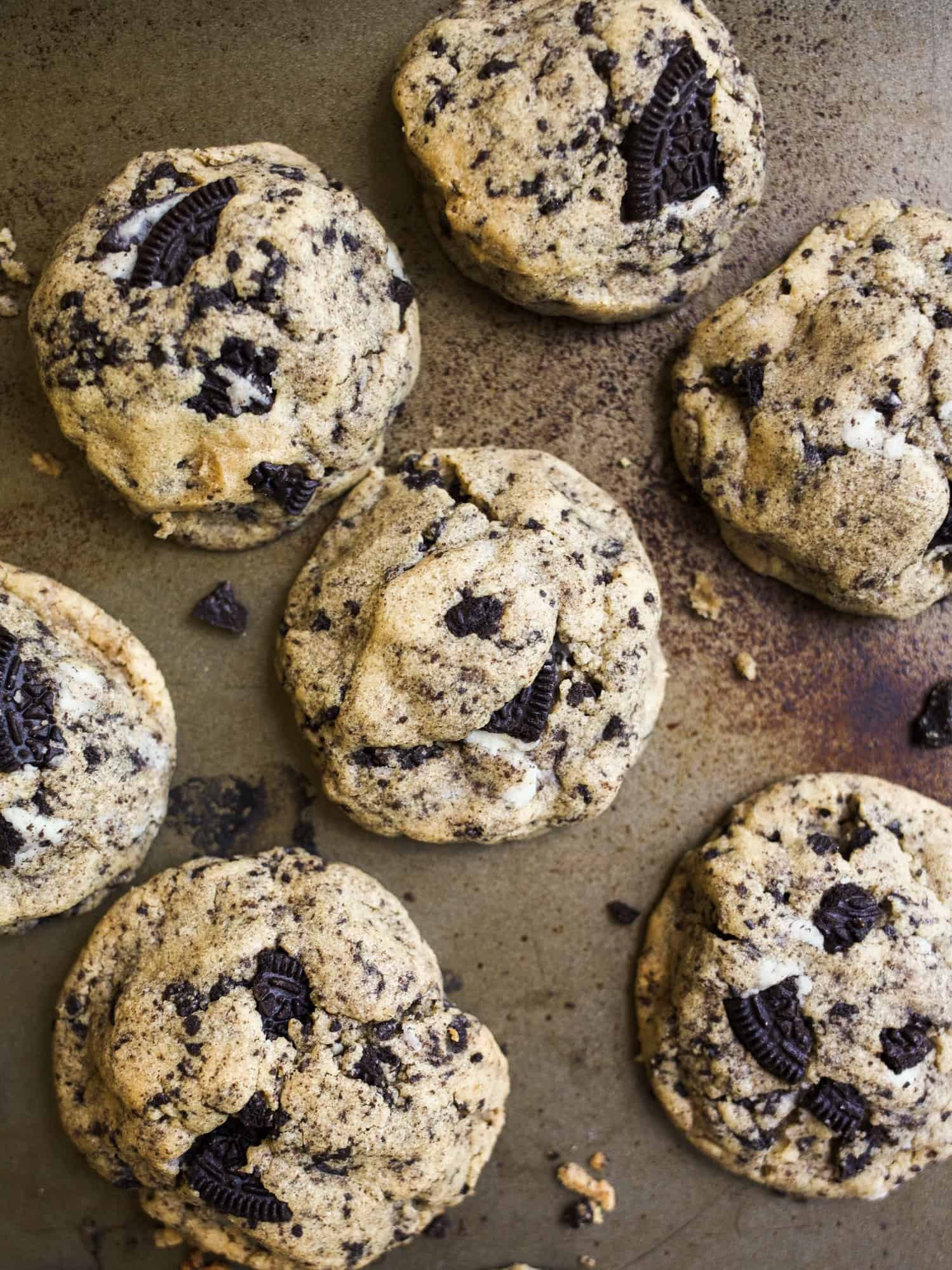 Peanut Butter Oreo Cookies by Wood and Spoon blog. These are soft, thick, and chewy peanut butter cookies sweetened with brown sugar and loaded with chocolate sandwich cookie pieces. These cookies and cream cookies have a nice balance of salt and sweet due to the peanut butter, and they stay soft and fresh for days. Learn how simple these cookies are on thewoodandspoon.com